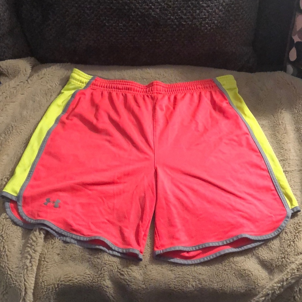🔹4 for $30 Under Armour Mesh Shorts, large